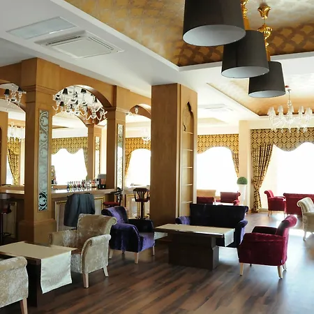 Azura Park Apartment